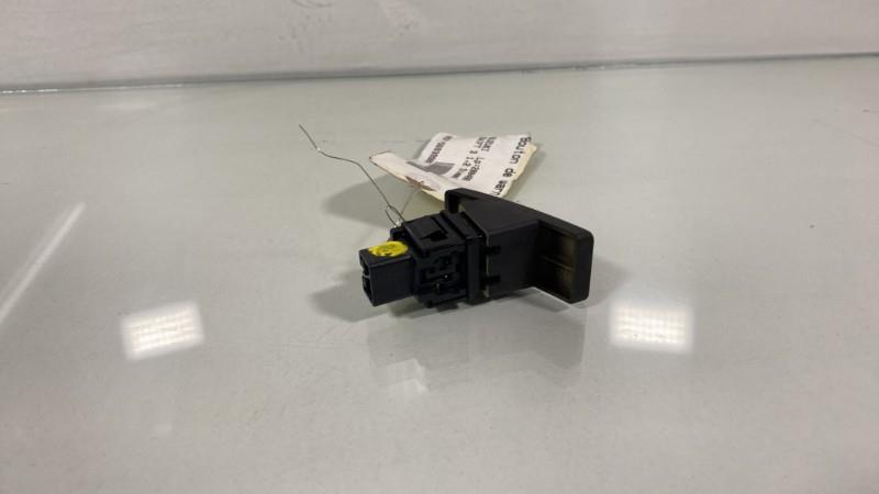 Bouton de warning SUZUKI SWIFT 3 Diesel - 1