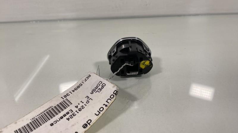 Bouton de warning OPEL CORSA E Essence - 1