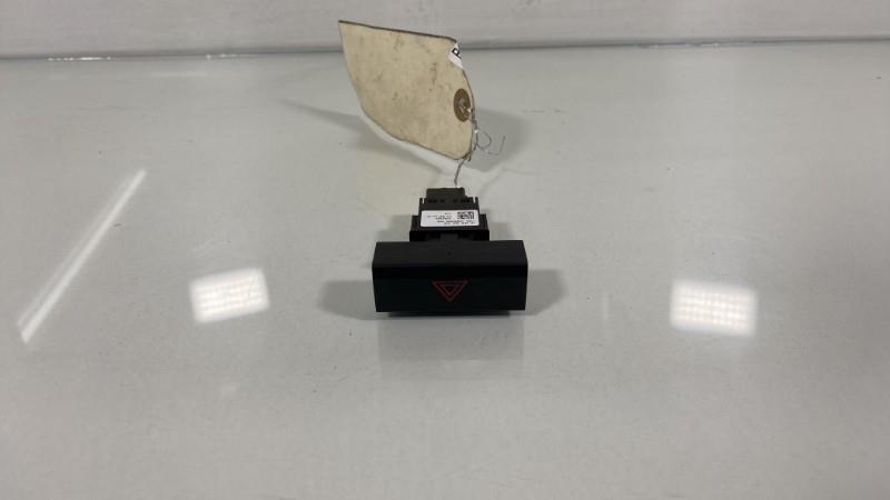 Bouton de warning SEAT LEON 3 PHASE 1 Essence - 1
