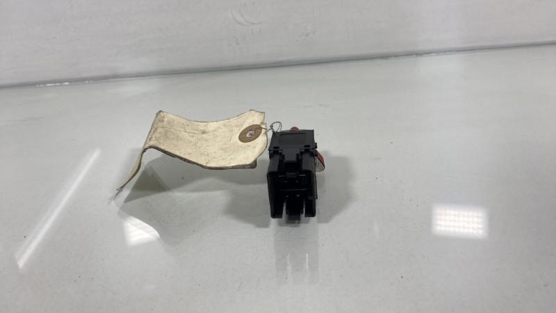 Bouton de warning VOLKSWAGEN GOLF PLUS PHASE 1 Diesel - 1