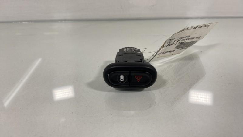 Bouton de warning MINI MINI 3 F60 COUNTRYMAN PHASE 1 BREAK Diesel - 1