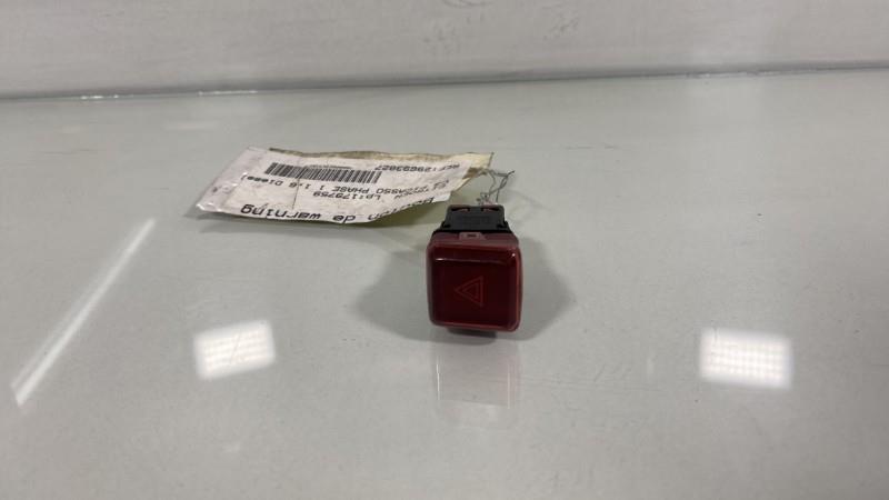 Bouton de warning CITROEN C3 PICASSO PHASE 1 Diesel - 1