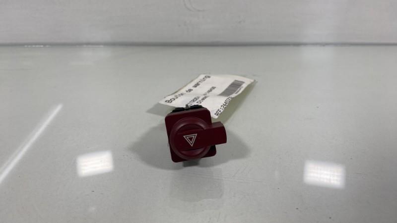 Bouton de warning CITROEN C4 1 PHASE 1 Diesel - 1