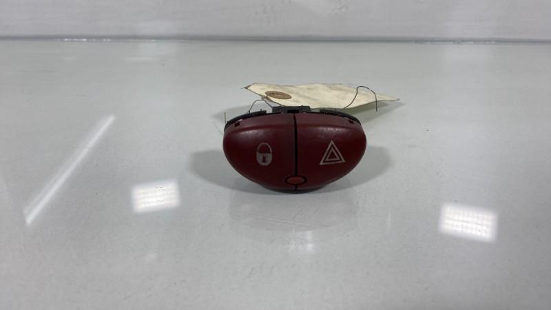 Bouton de warning PEUGEOT 206 PHASE 1 Diesel - 1