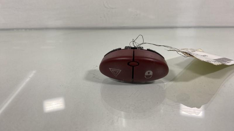 Bouton de warning PEUGEOT 206 PHASE 1 Diesel - 1