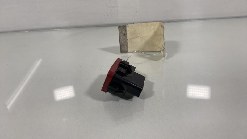 Bouton de warning FIAT CROMA 2 PHASE 1 BREAK Diesel - 1