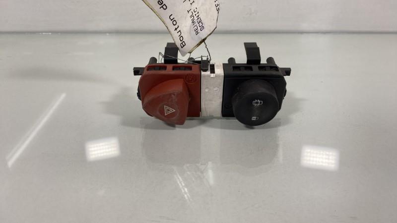 Bouton de warning RENAULT GRAND SCENIC 2 PHASE 1 Diesel - 1