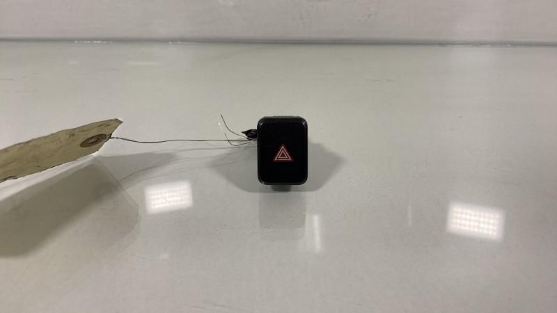 Bouton de warning TOYOTA AURIS 2 PHASE 1 Diesel - 1
