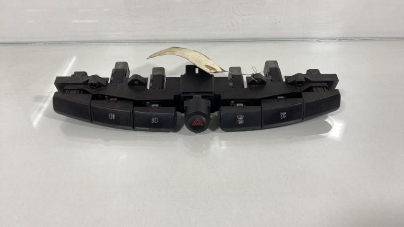 Bouton de warning SSANGYONG STAVIC Diesel - 1