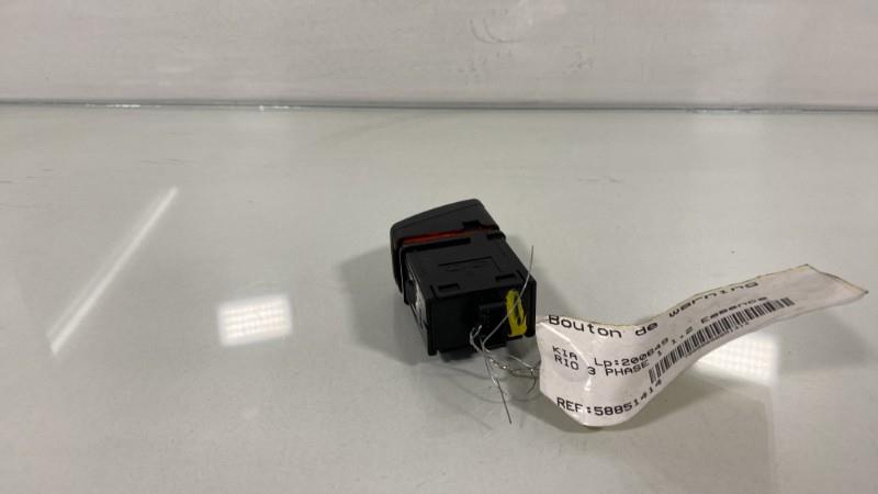Bouton de warning KIA RIO 3 PHASE 1 Essence - 1