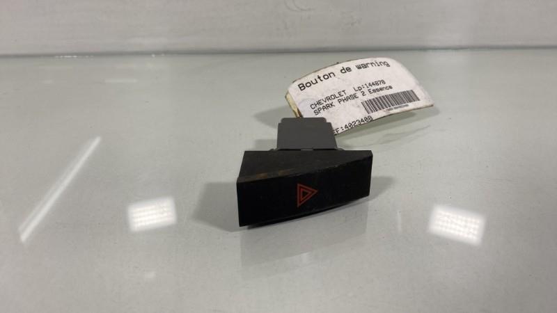 Bouton de warning CHEVROLET SPARK PHASE 2 Essence - 1