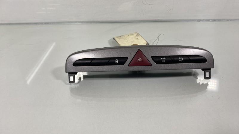 Bouton de warning PEUGEOT 308 1 PHASE 1 Diesel - 1