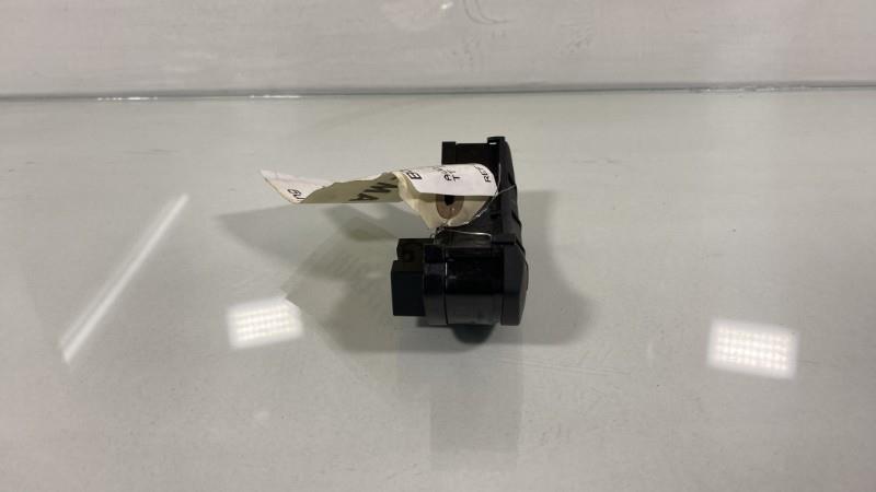 Bouton de warning AUDI TT 2 COUPE PHASE 1 Essence - 1