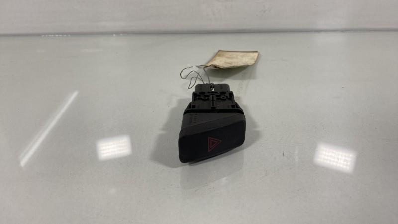 Bouton de warning MAZDA PREMACY Diesel - 1