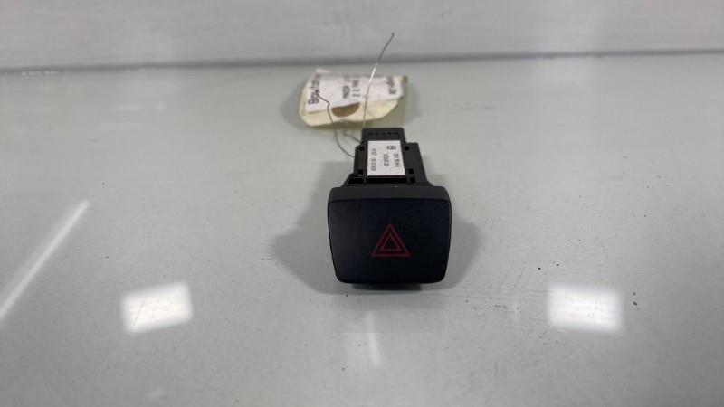 Bouton de warning MAZDA 2 2 PHASE 1 Diesel - 1