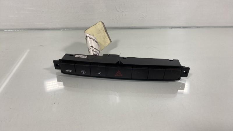 Interruttore luci emergenza FIAT GRANDE PUNTO Gasolina - 1