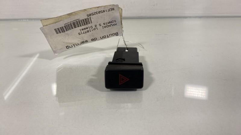 Bouton de warning HYUNDAI SONATA 5 Diesel - 1