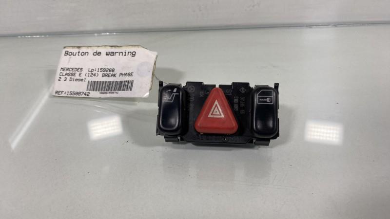 Bouton de warning MERCEDES CLASSE E 210 PHASE 1 Diesel - 1