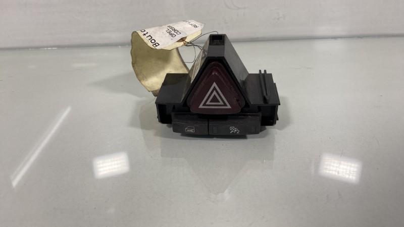 Bouton de warning OPEL CORSA D PHASE 1 Essence - 1