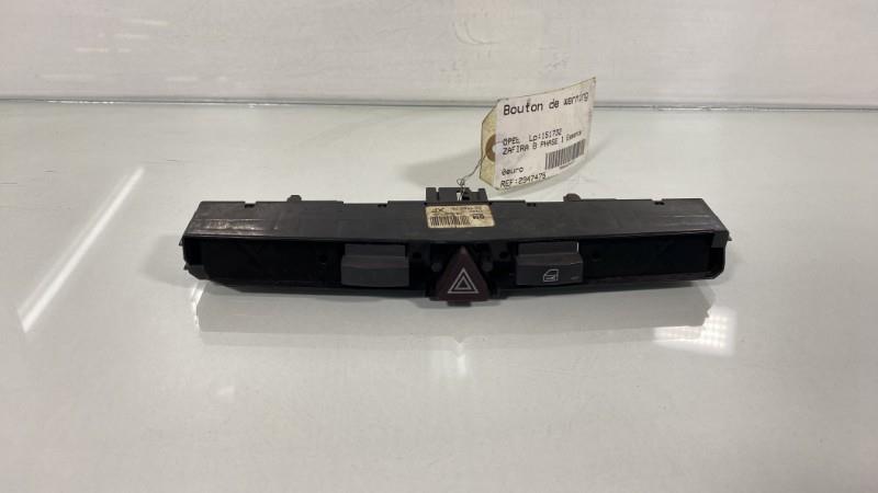 Bouton de warning OPEL ZAFIRA B PHASE 1 Essence - 1