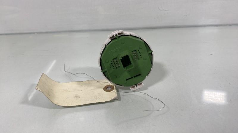 Bouton de warning TOYOTA YARIS 3 PHASE 1 Essence/Hybride - 1