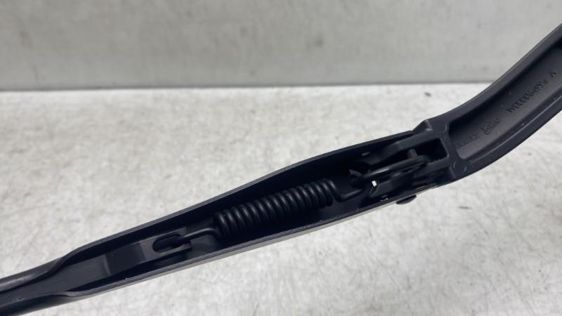 Braccio tergicristallo anteriore sinistro RENAULT TALISMAN BREAK Diésel - 1
