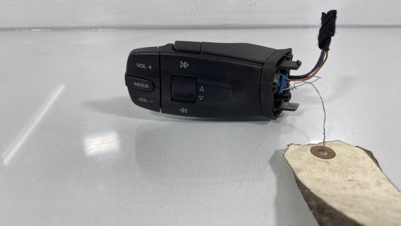 Commande autoradio SEAT IBIZA 4 PHASE 1 Diesel - 1
