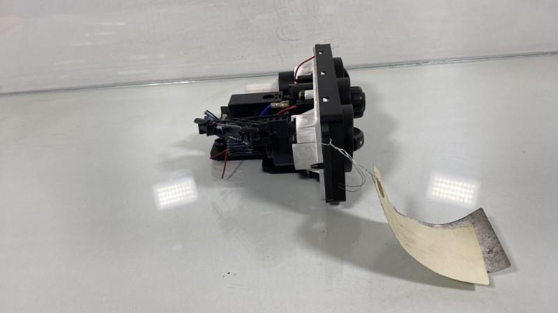 Commande chauffage KIA RIO 1 BREAK Essence - 1