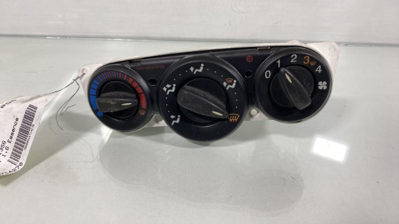 Commande chauffage FORD FOCUS 1 Essence - 1
