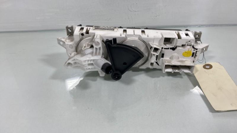 Commande chauffage FORD FOCUS 2 PHASE 1 BREAK Diesel - 1