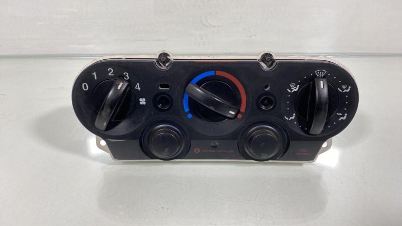 Commande chauffage FORD FIESTA 5 PHASE 1 Diesel - 1