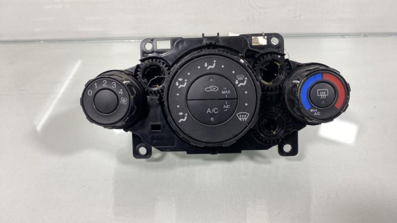 Commande chauffage FORD FIESTA 6 PHASE 1 Diesel - 1