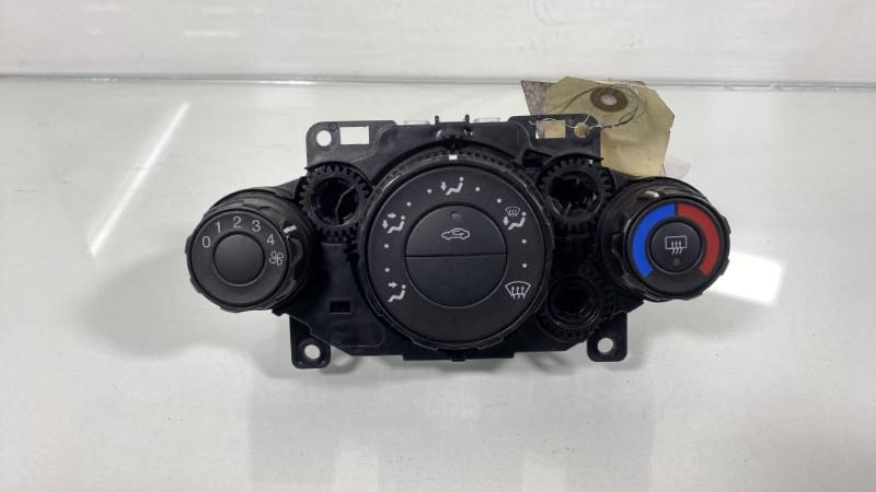 Commande chauffage FORD FIESTA 6 PHASE 1 Diesel - 1