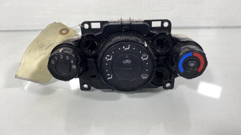 Commande chauffage FORD FIESTA 6 PHASE 1 Diesel - 1