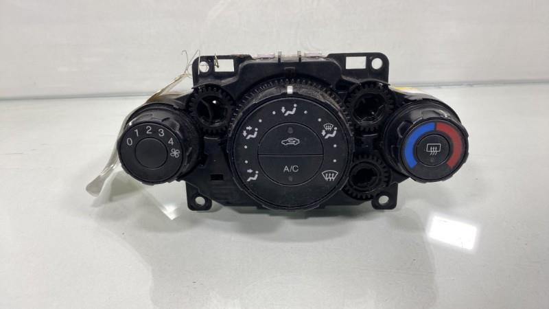 Commande chauffage FORD FIESTA 6 PHASE 1 Essence - 1