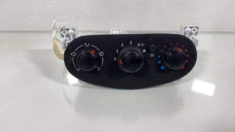 Commande chauffage DACIA SANDERO 2 PHASE 1 Essence - 1