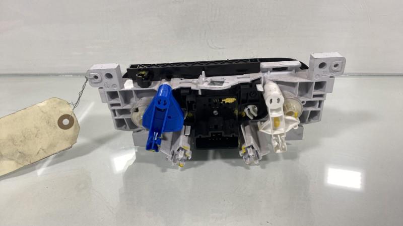 Commande chauffage DACIA DUSTER 1 PHASE 1 GPL - 1