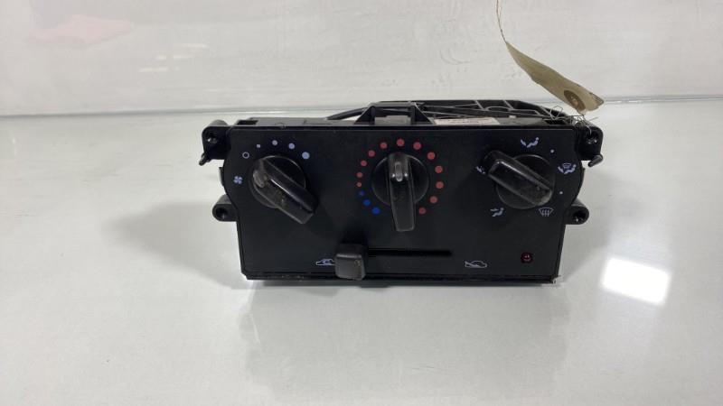 Commande chauffage NISSAN MICRA 2 PHASE 4 Essence - 1
