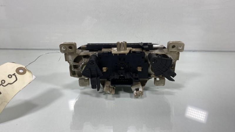 Commande chauffage RENAULT TWINGO 3 PHASE 1 Essence - 1