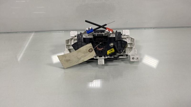Commande chauffage RENAULT TWINGO 3 PHASE 1 Essence - 1