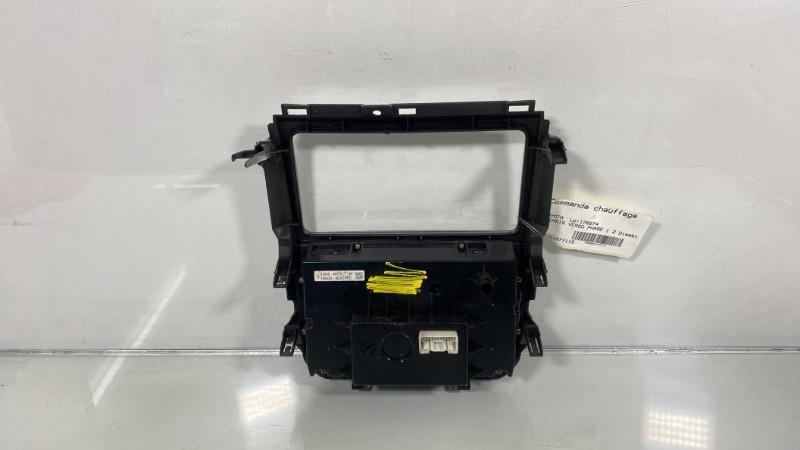 Commande chauffage TOYOTA AVENSIS VERSO PHASE 1 Diesel - 1