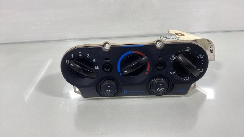 Commande chauffage FORD FIESTA 5 PHASE 1 Diesel - 1