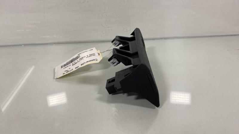 Commande de phare PEUGEOT 3008 2 PHASE 2 Diesel - 1