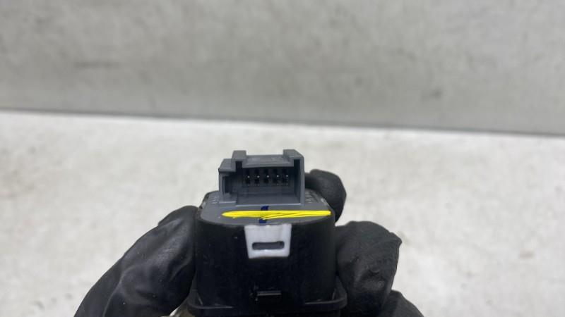 Commande retroviseurs VOLKSWAGEN POLO 6 PHASE 1 Essence - 1