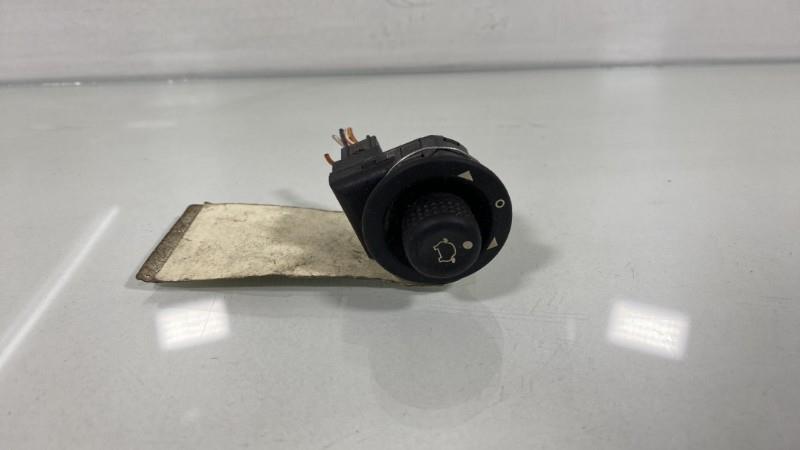 Commande retroviseurs FORD MONDEO 1 PHASE 2 BREAK Diesel - 1
