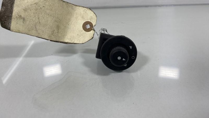 Commande retroviseurs PEUGEOT 1007 Diesel - 1