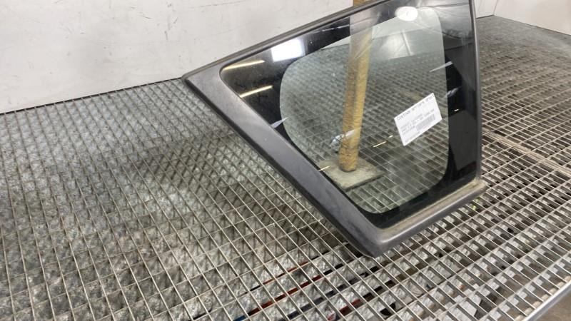 Ventanilla triangular trasera derecha PEUGEOT 4007 Diésel - 1