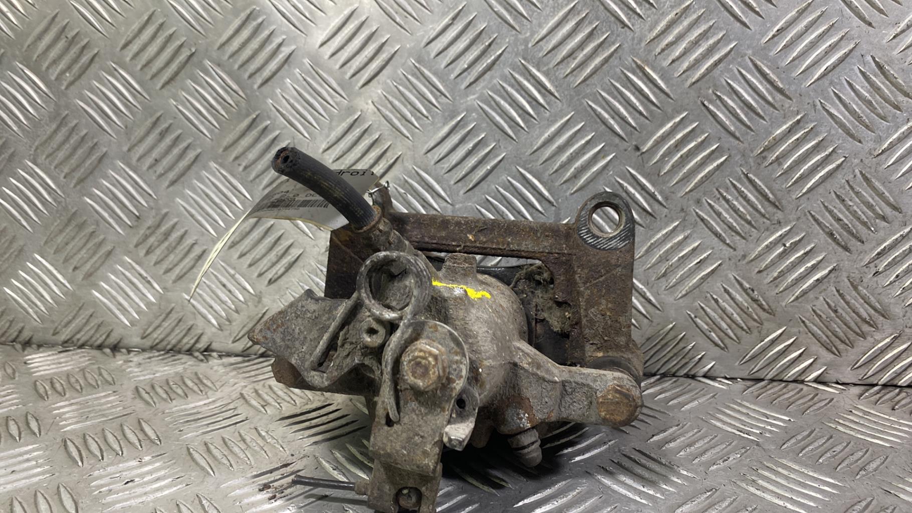 Pinza freni posteriore destra RENAULT TRAFIC 2 PHASE 2 Diésel - 1