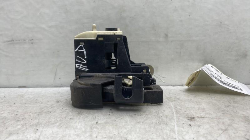 Serrure avant droit RENAULT CLIO 2 PHASE 1 Essence - 1