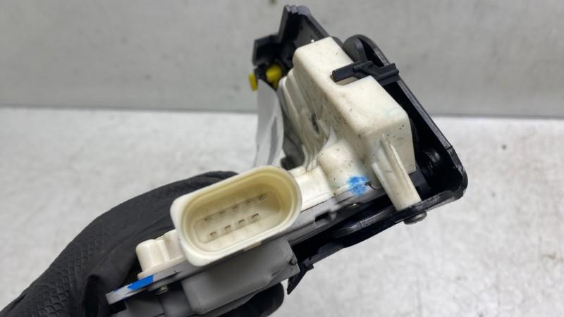 Serrure avant gauche AUDI A4 2 PHASE 2 Diesel - 1